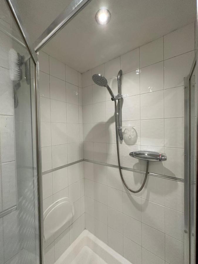 Cozy Private Room For Single Use London Exteriör bild